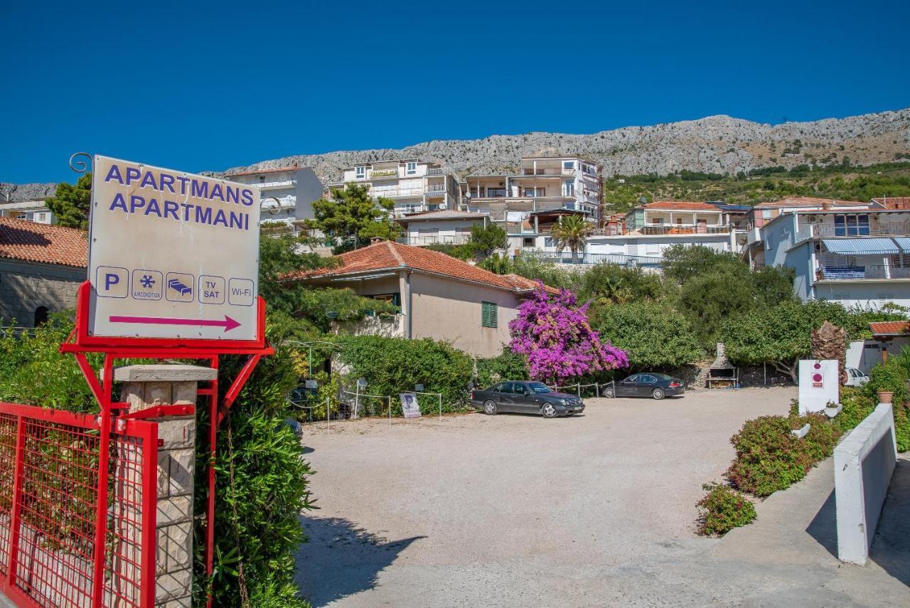 Apartments By The Sea Sumpetar, Omis - 2808 Buitenkant foto