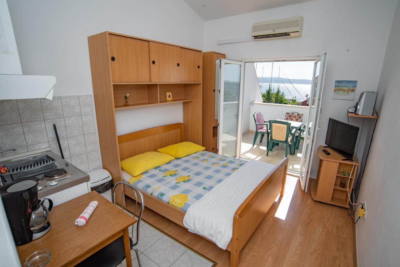 Apartments By The Sea Sumpetar, Omis - 2808 Buitenkant foto