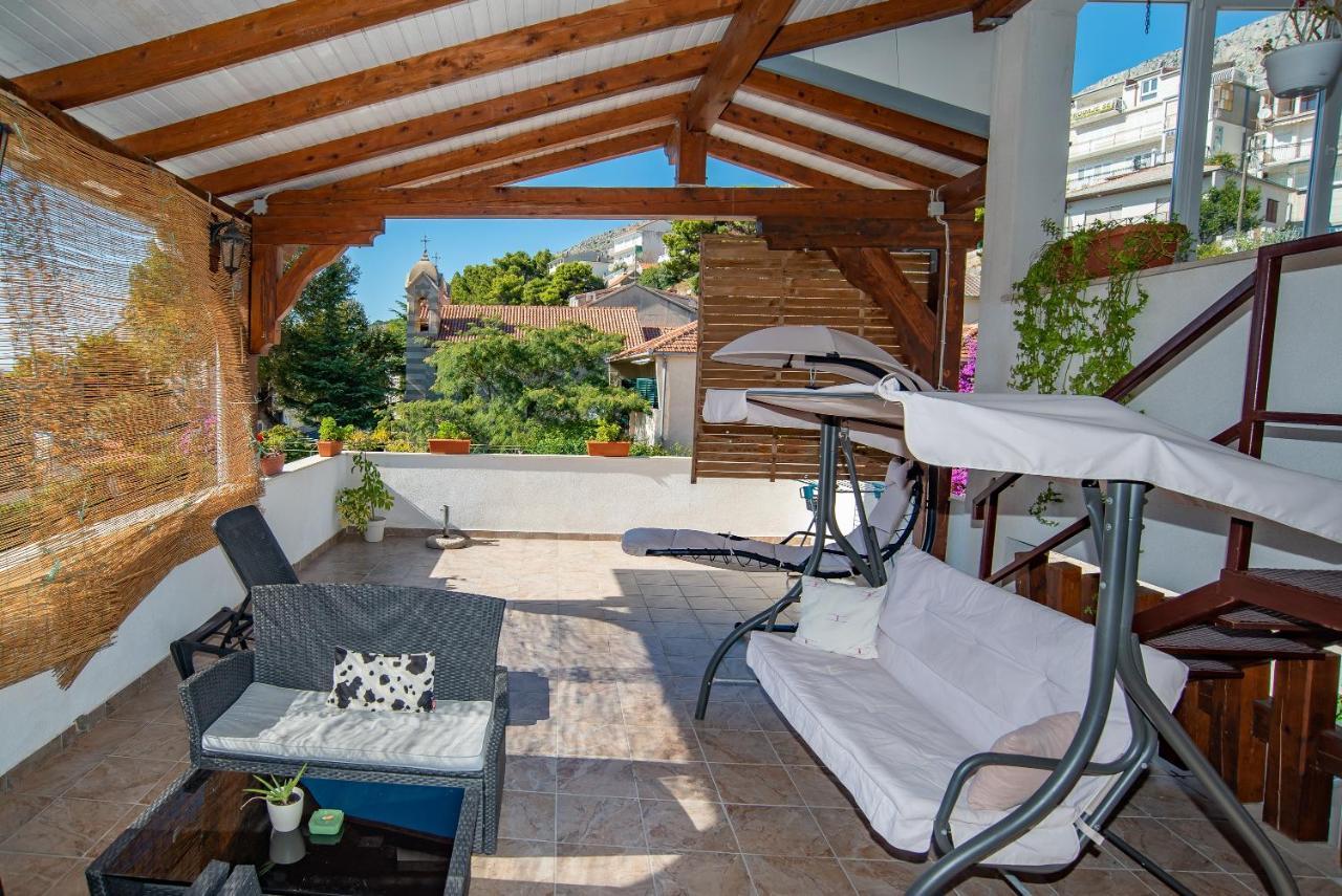Apartments By The Sea Sumpetar, Omis - 2808 Buitenkant foto