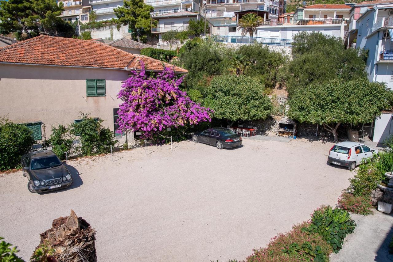Apartments By The Sea Sumpetar, Omis - 2808 Buitenkant foto