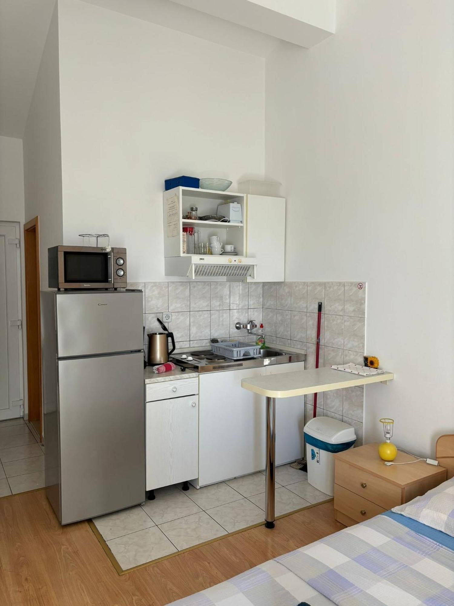 Apartments By The Sea Sumpetar, Omis - 2808 Buitenkant foto