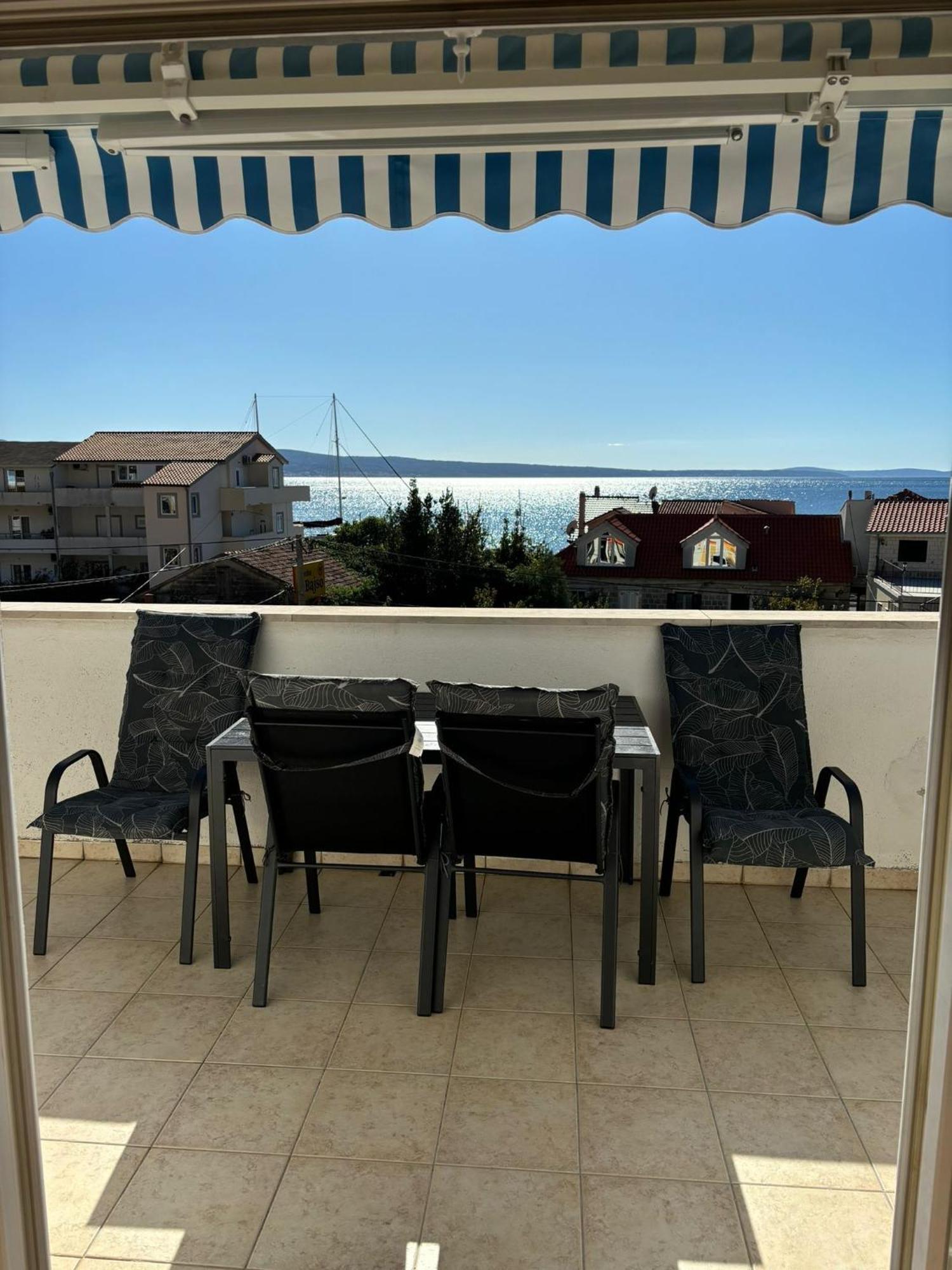 Apartments By The Sea Sumpetar, Omis - 2808 Buitenkant foto